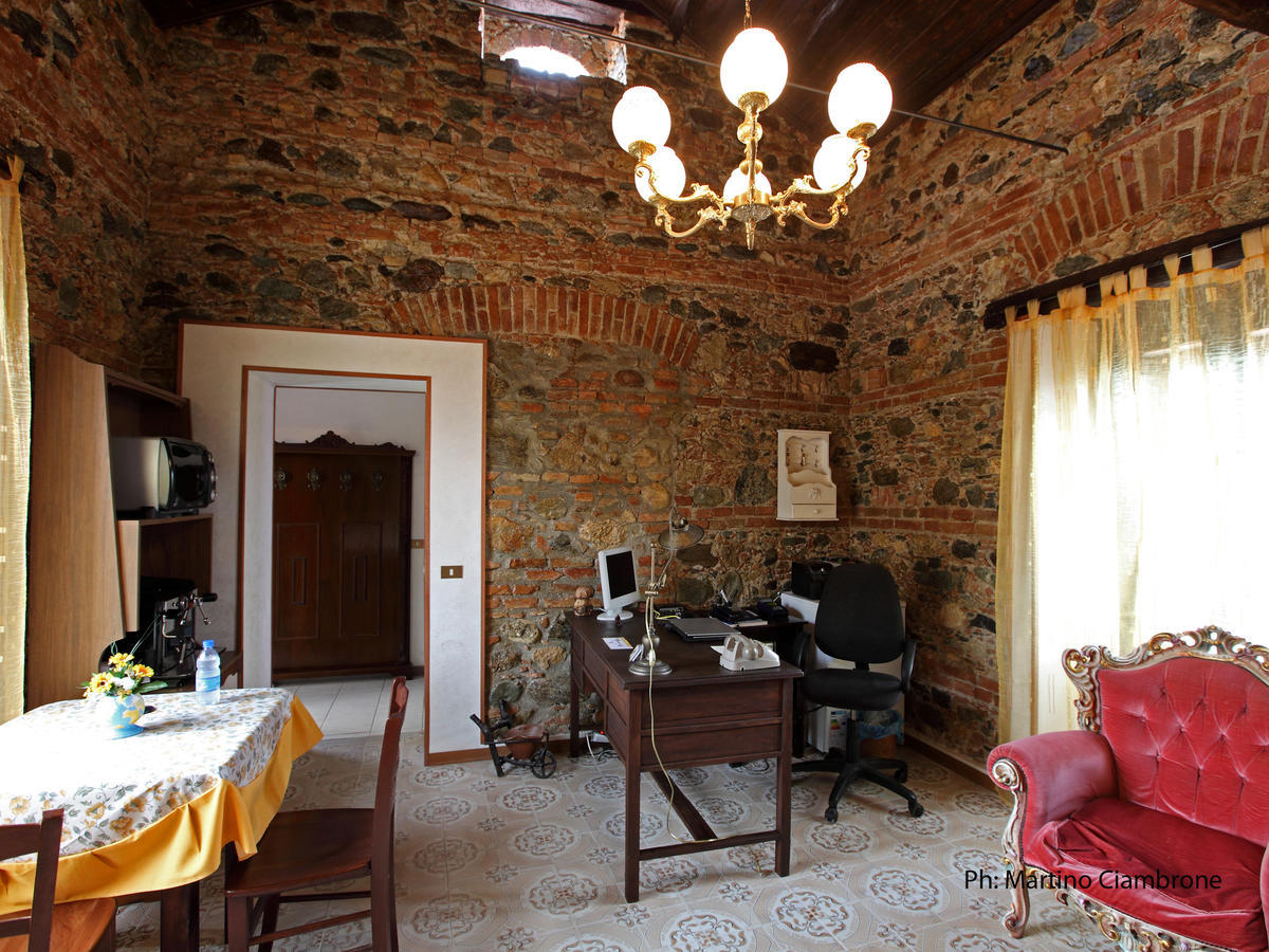 Bed&Breakfast Garrupa Marcellinara Bagian luar foto